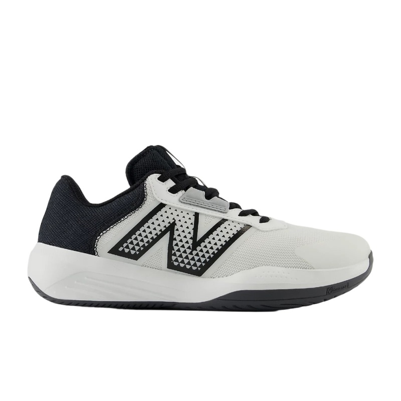 696V6 – 2E|8.5|9|9.5|10|10.5|11|White/Black|Men